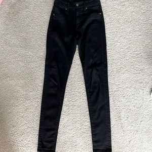 High waisted dark/black skinny jean